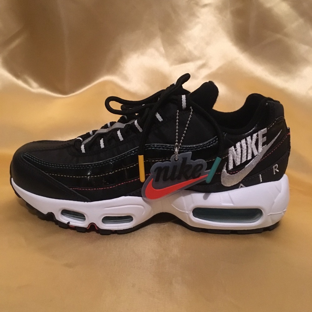 Air Max 95 90s Colors on Black